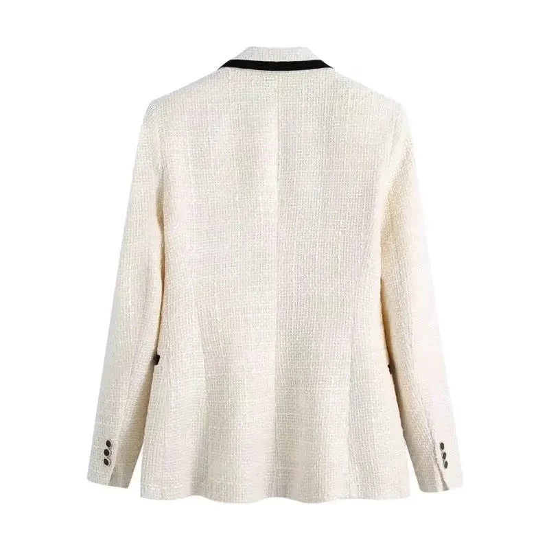 Alamea Statement Tweed Blazer in White - Image 4