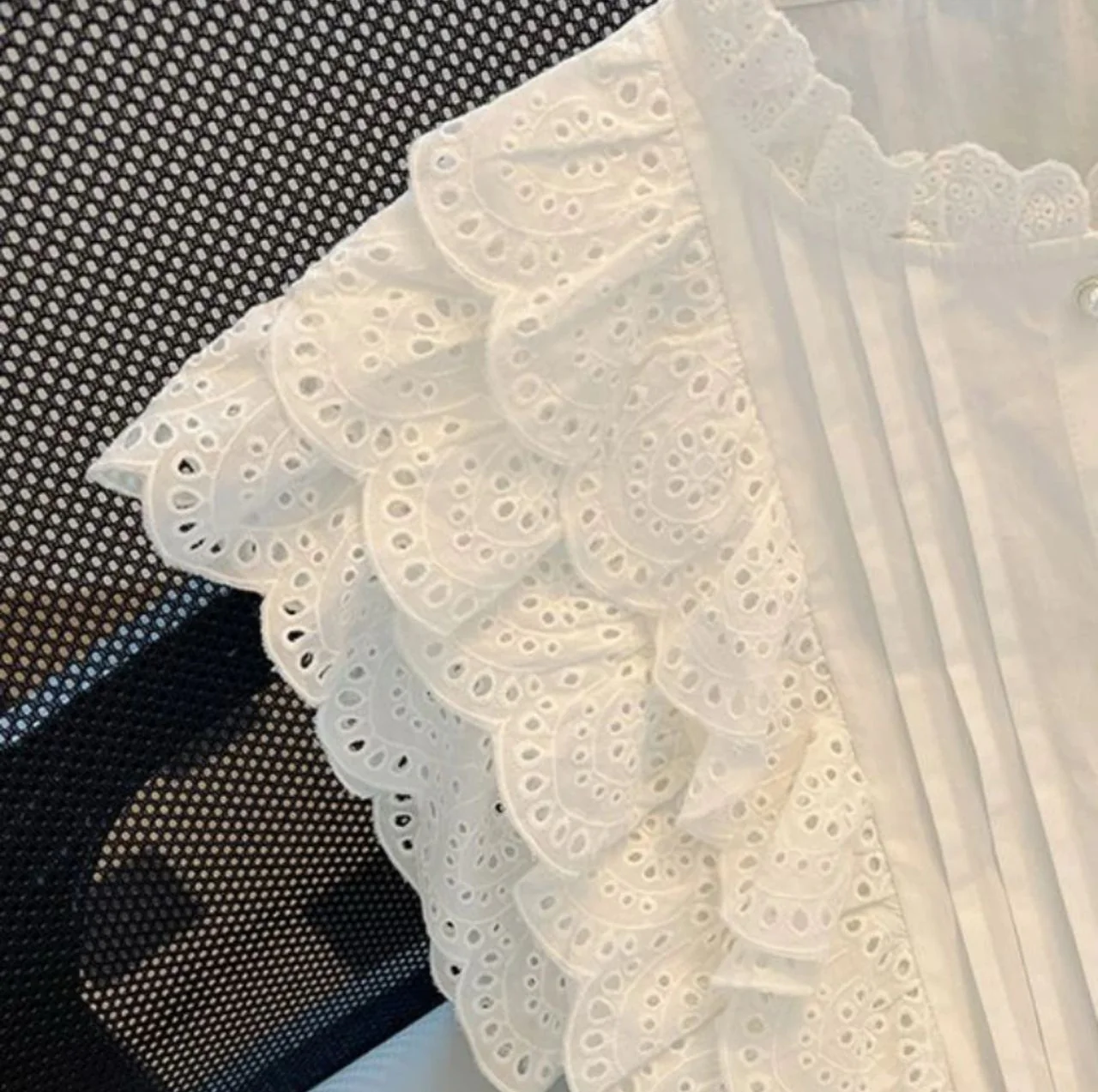 Alma Statement Summer Ruffled Top In White - Image 5