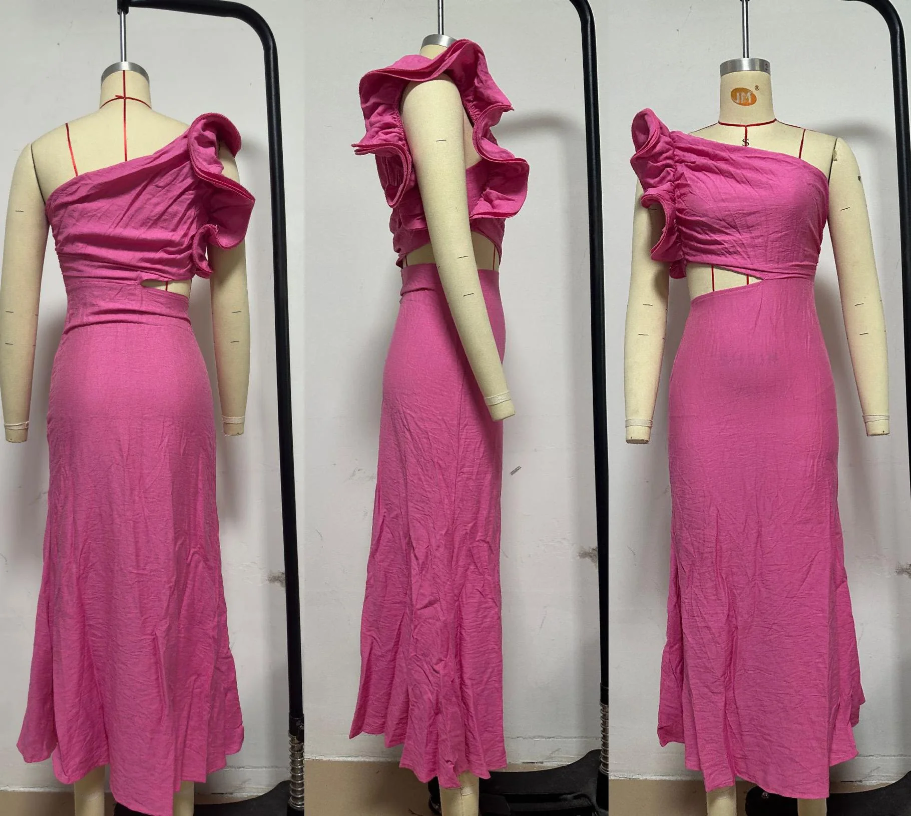 Amee Statement Oneshoulder Dress In Pink - Image 5