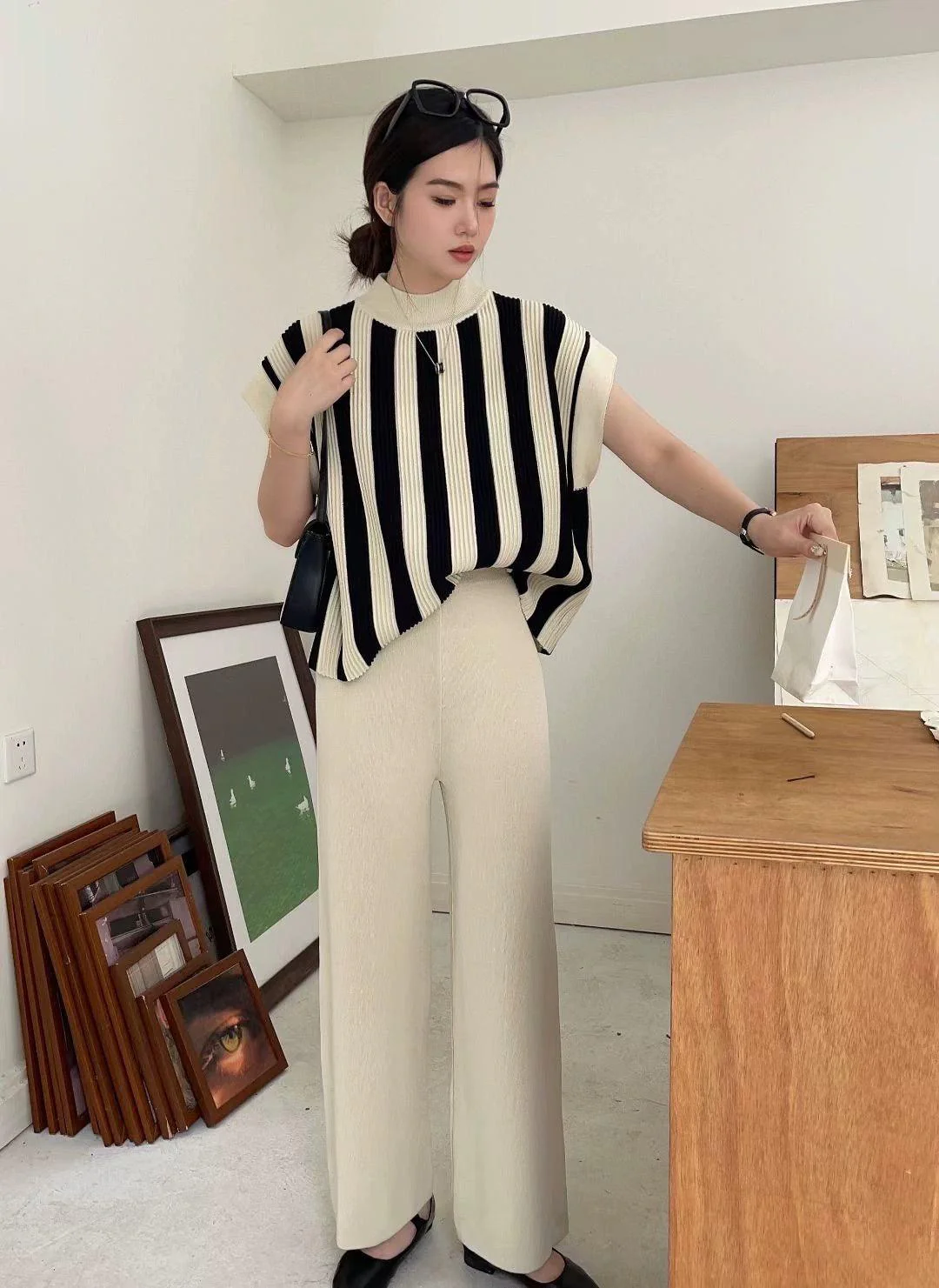 Arizona Ribbed Co-ord Set In White - Image 3