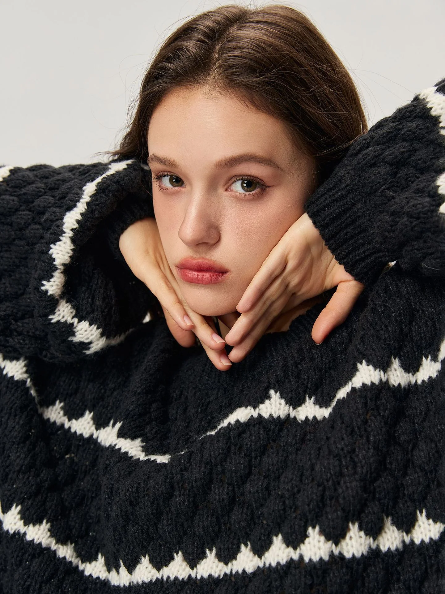 Aubin Statement Pullover - Image 5