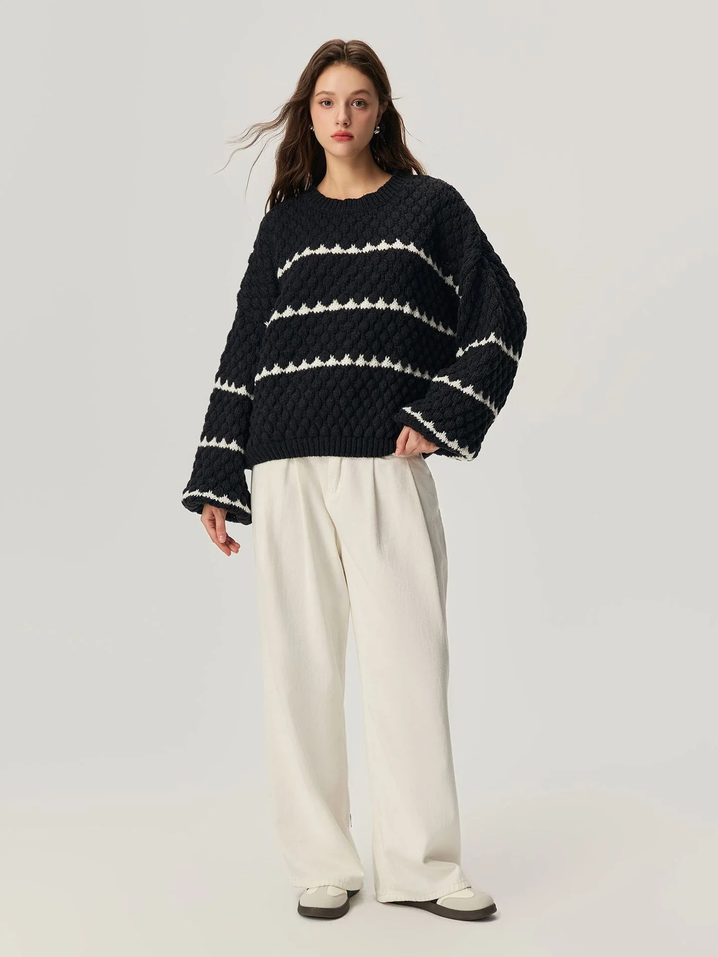 Aubin Statement Pullover - Image 7