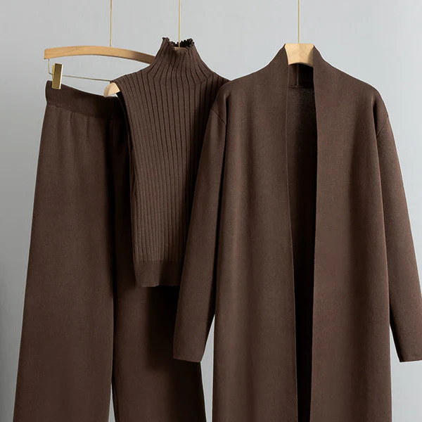 Aubrey Luxe Winter Coord Set with Cape In Brown - Image 2
