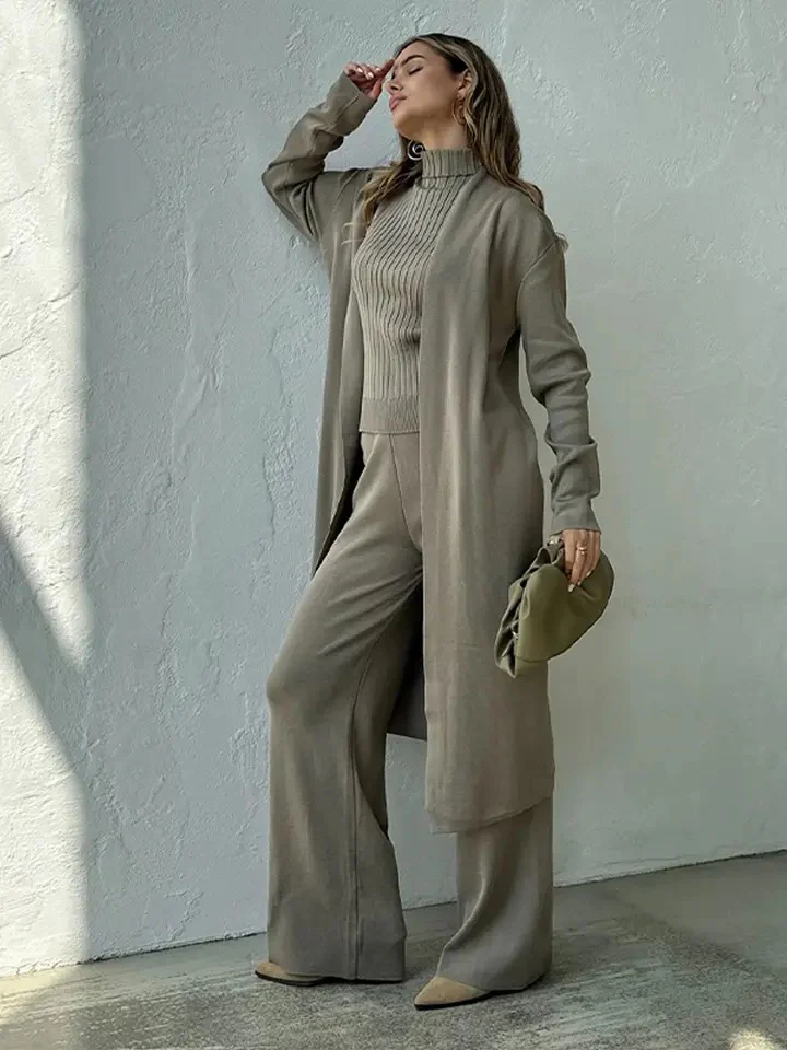 Aubrey Luxe Winter Coord Set with Cape In Grey - Image 10