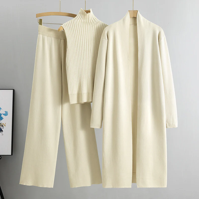 Aubrey Luxe Winter Coord Set with Cape In Pink - Image 8