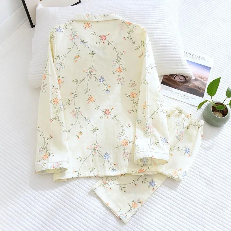 Beccy Cotton Floral Nightsuit In Off-White - Image 5