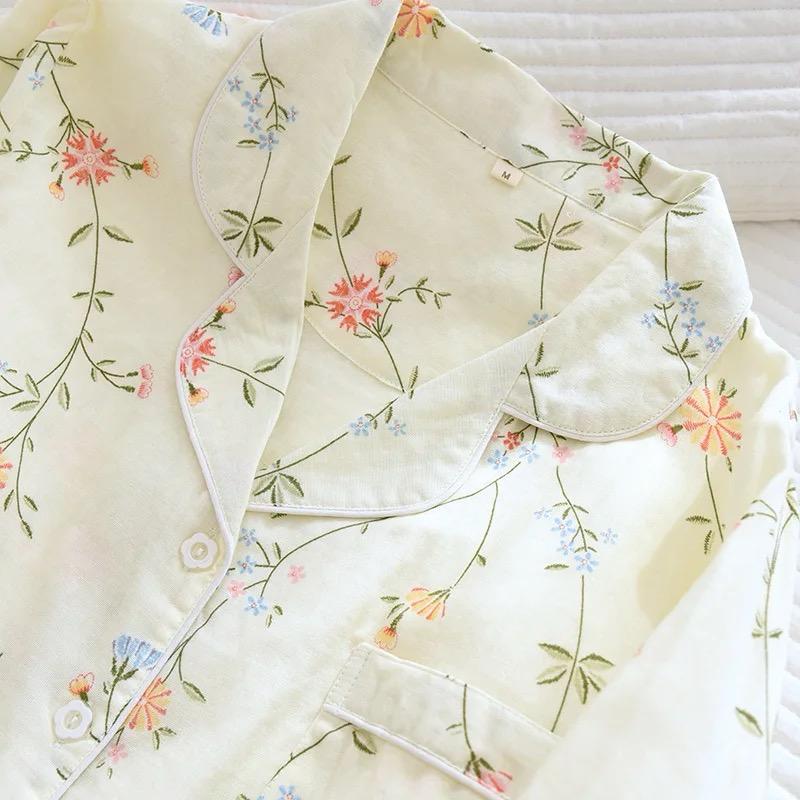 Beccy Cotton Floral Nightsuit In Off-White - Image 7