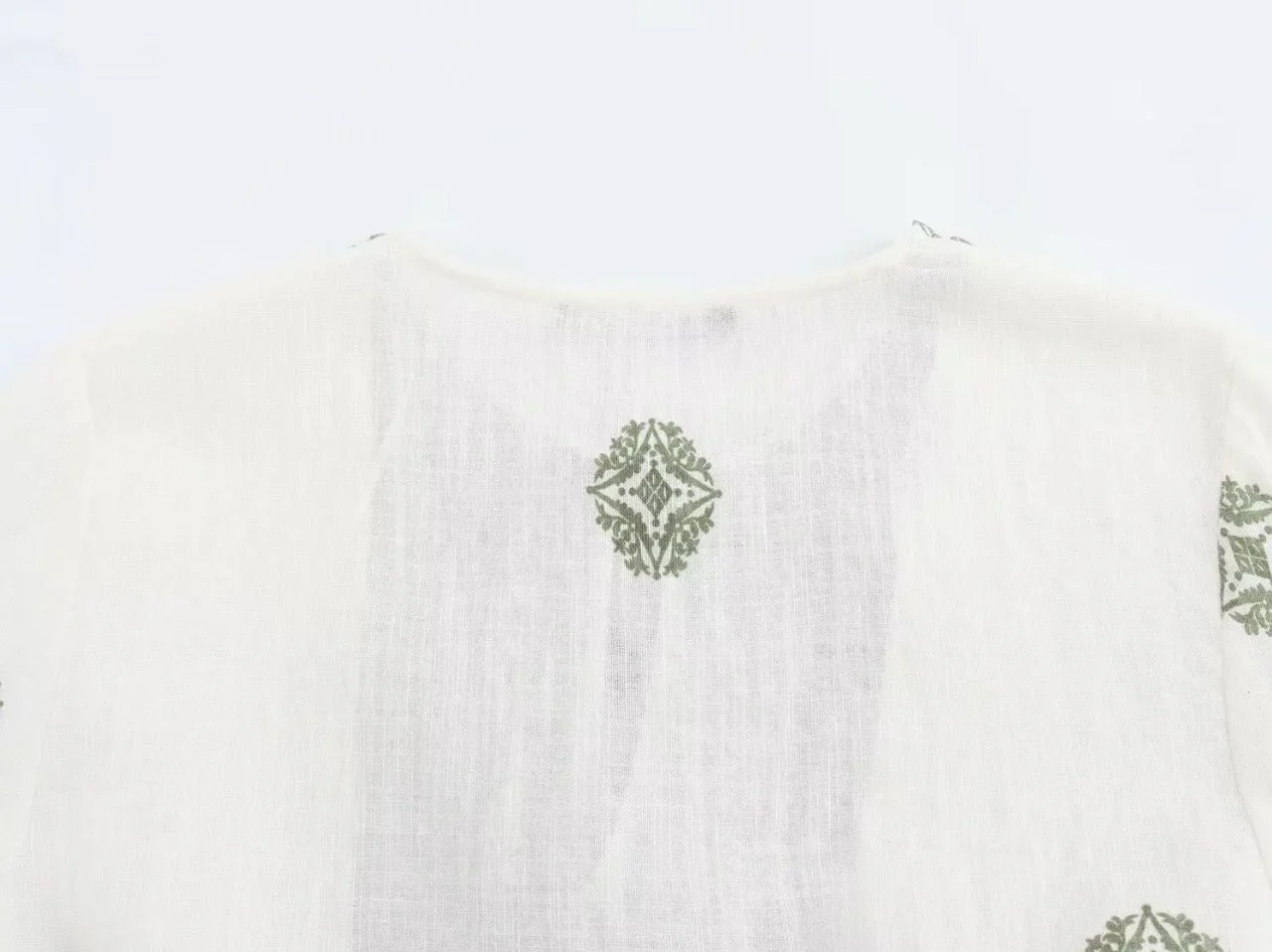 Bella Cotton Summer Top In Off-White - Image 6