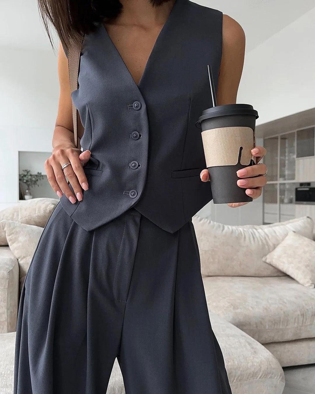 Bisco Statement Linen Vest Suit with Pants - Image 4