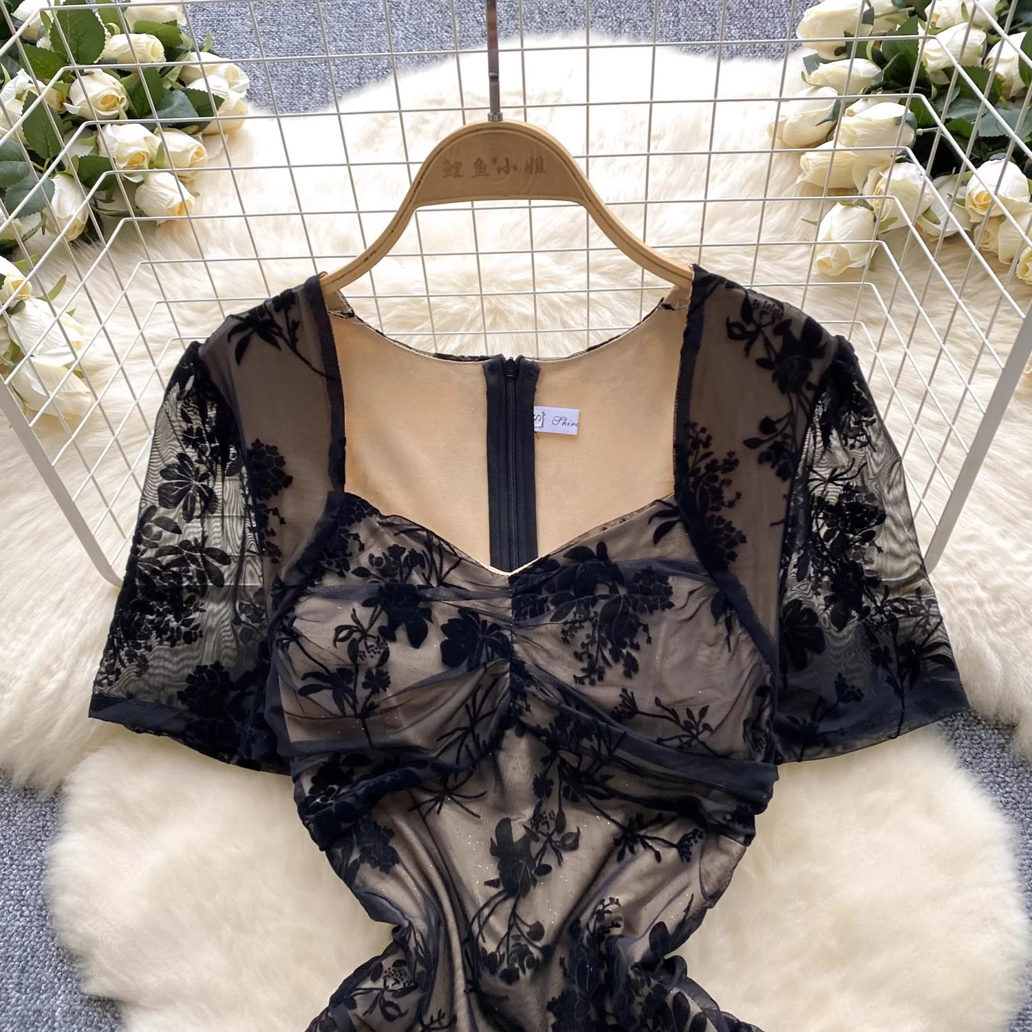 Canan Embossed Floral Padded Dress - Image 2