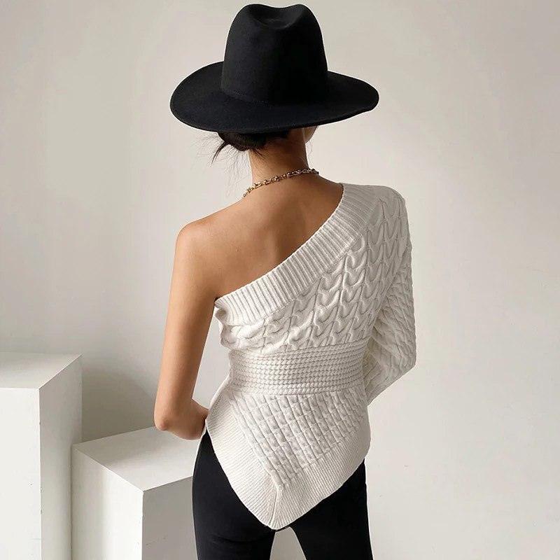 Clepa One shoulder sweater In White - Image 5