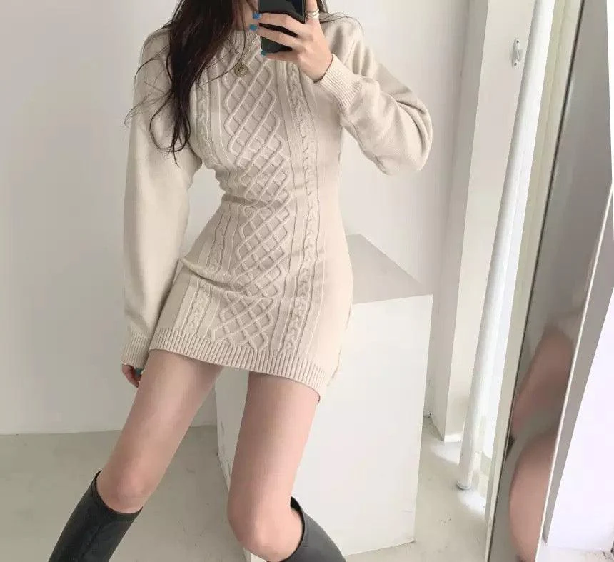 Daisy Statement Winter Dress - Image 5