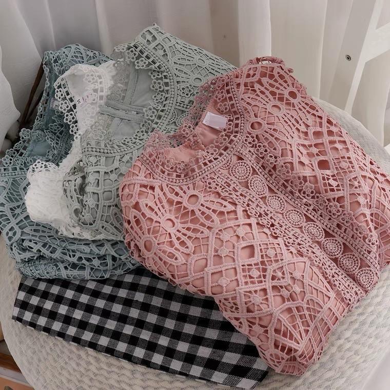 Deblo Crochet Blouse - Image 7