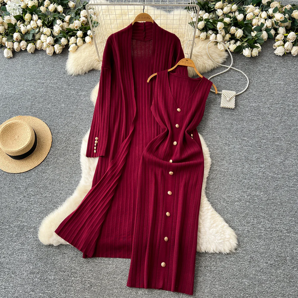 Delphin Winter Dress With Cape - Image 2