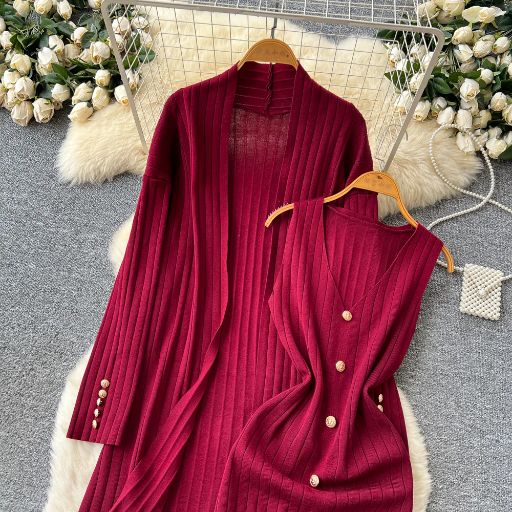 Delphin Winter Dress With Cape - Image 6