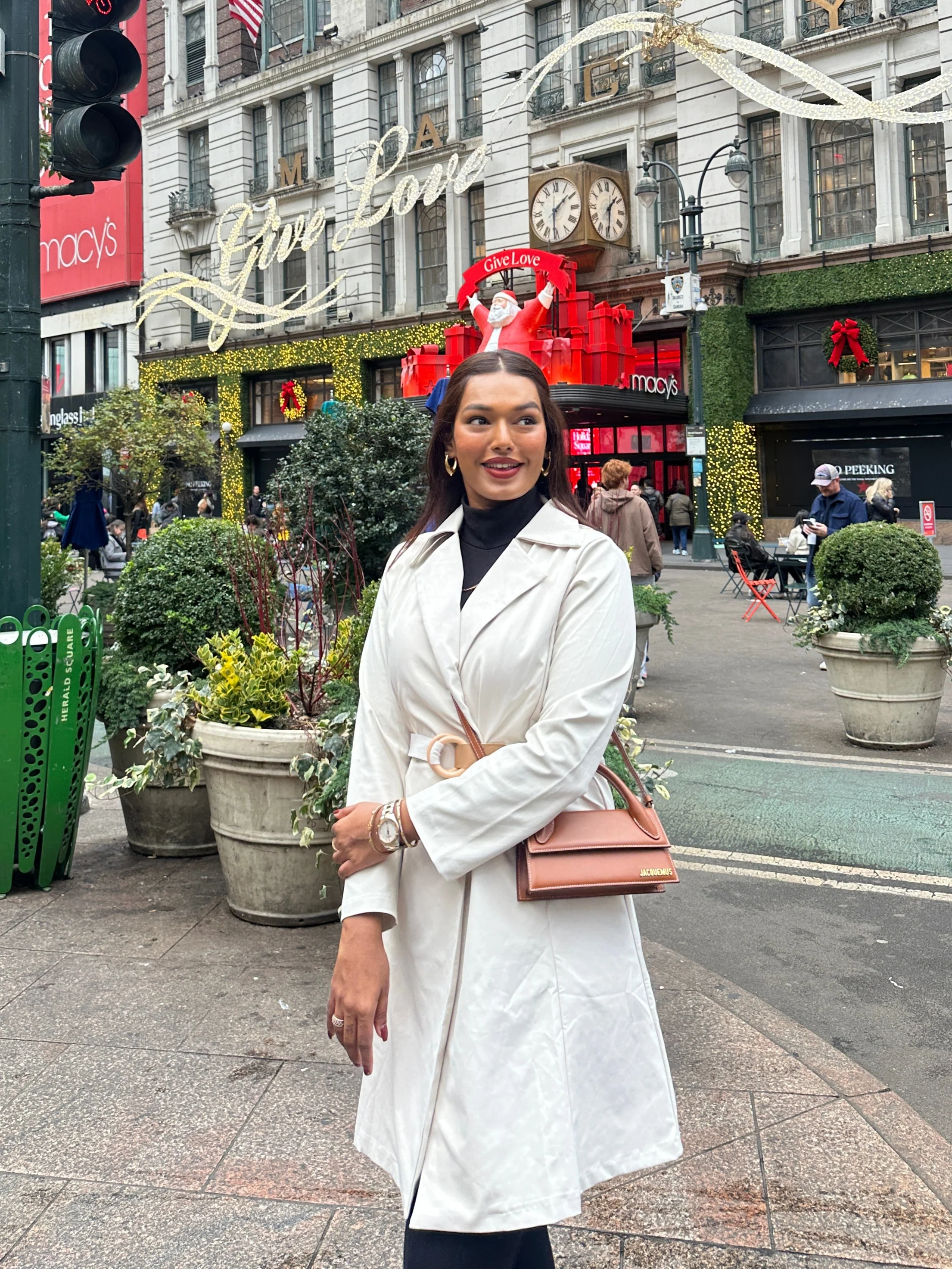 Dibella Luxury Trenchcoats In Beige - Image 2