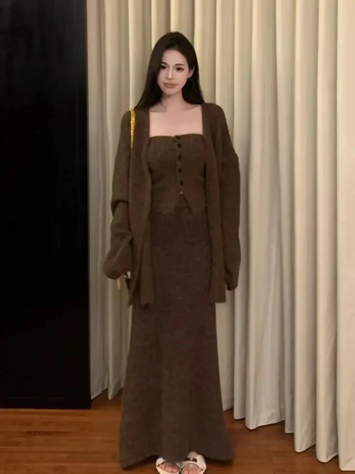 Doris Luxe Winter 3 Pc Coord Set In Brown - Image 3