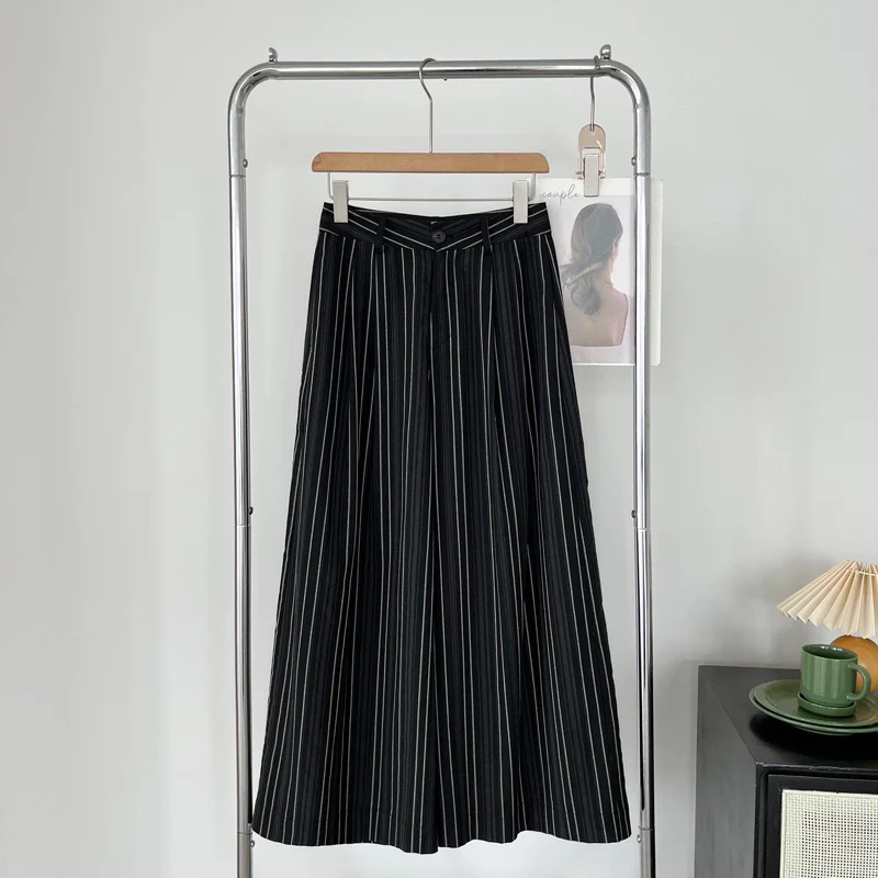 Elon Statement Striped Pants In Black - Image 3