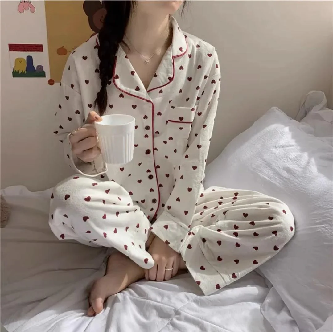 Emani Heart Print Nightsuit In White - Image 3