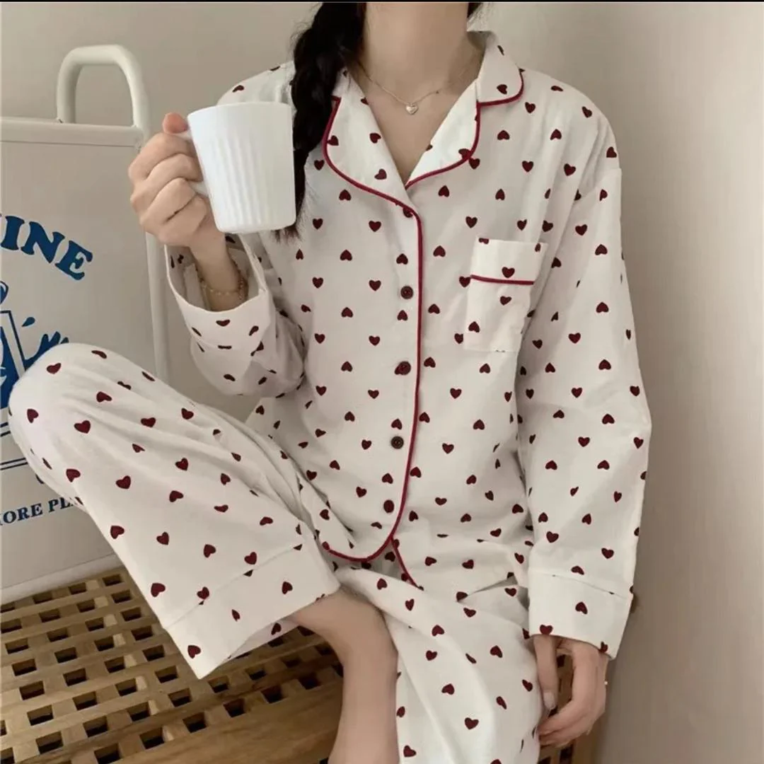 Emani Heart Print Nightsuit In White