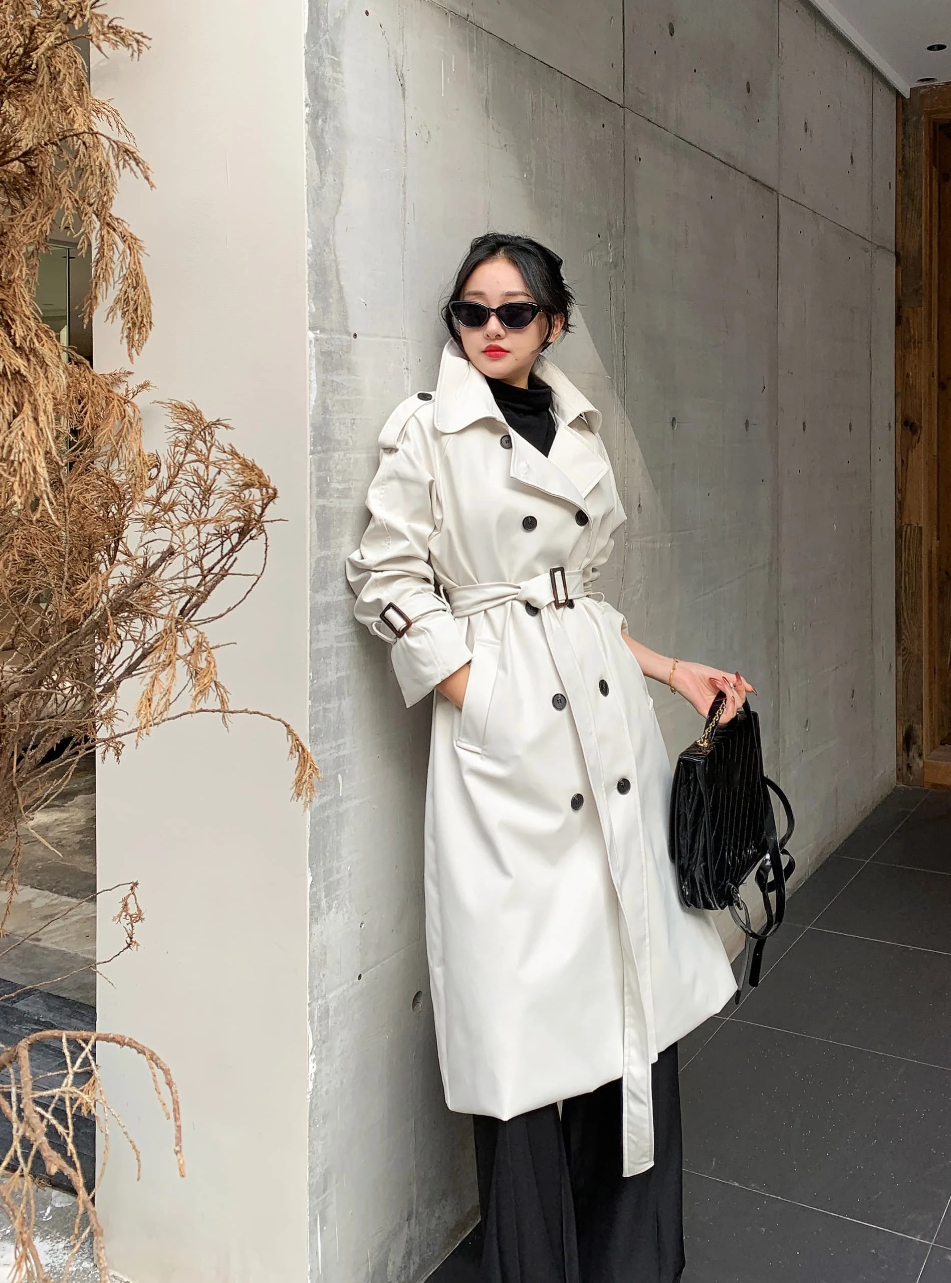 Essie Statement Premium Trenchcoat In Khaki - Image 8