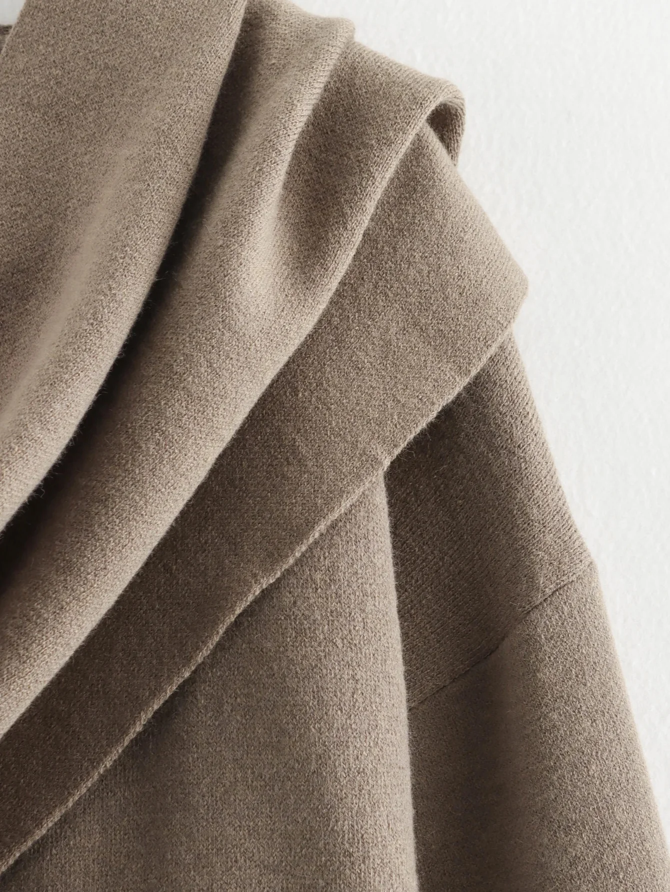 Essie Vintage Woolen Short Coat With Scarf In Beige - Image 10