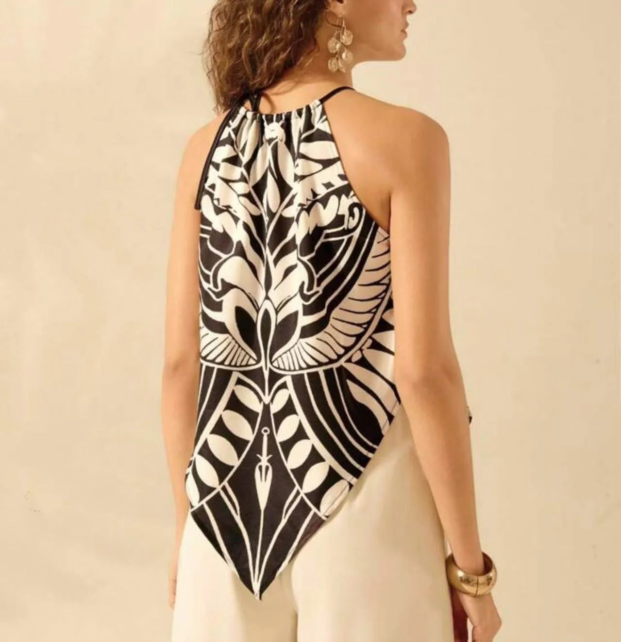 Fiorella Abstract Halterneck Top In Black - Image 3