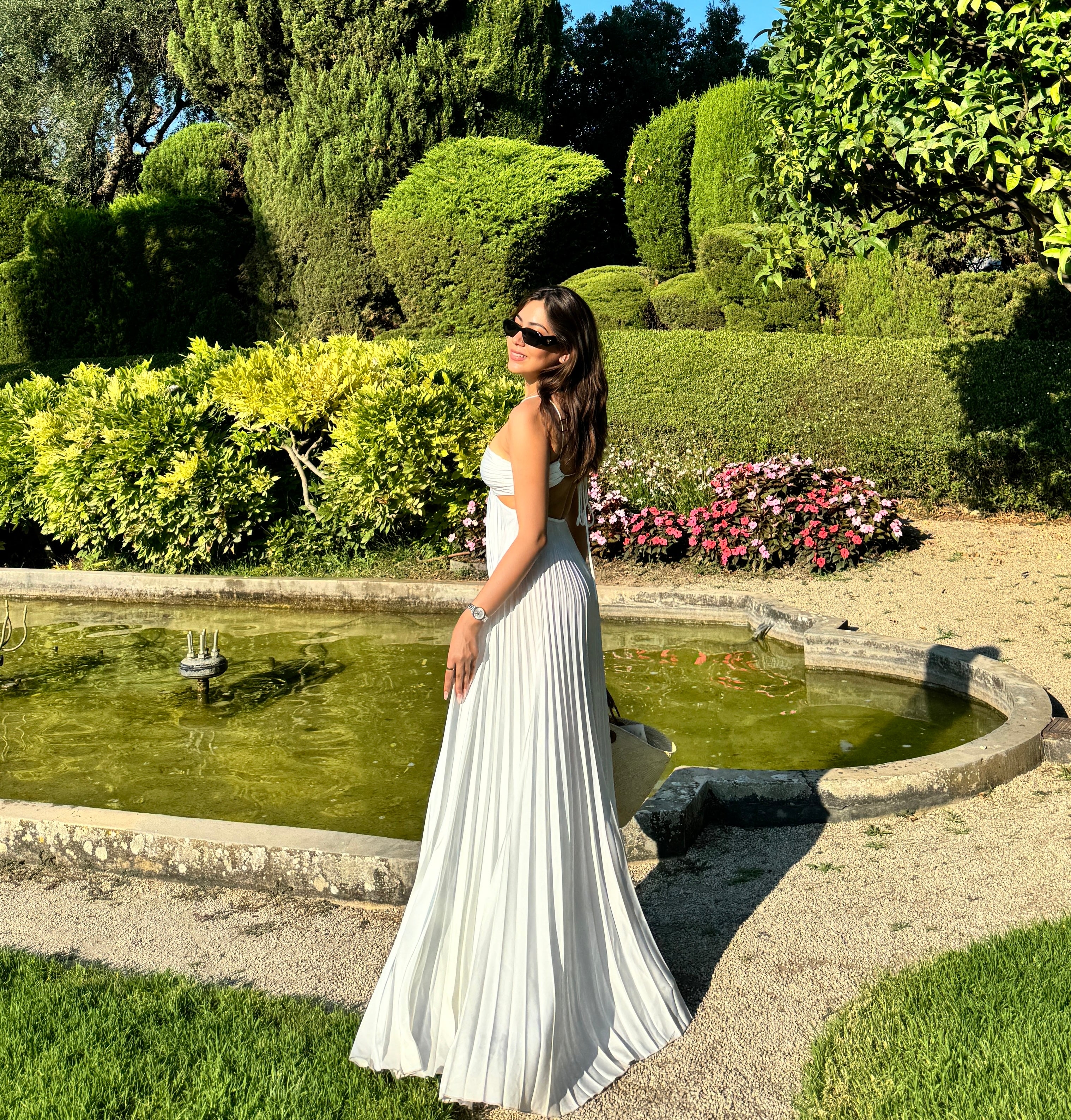 Hay Luxe Pleated Flowy Maxi Dress In White - Image 2
