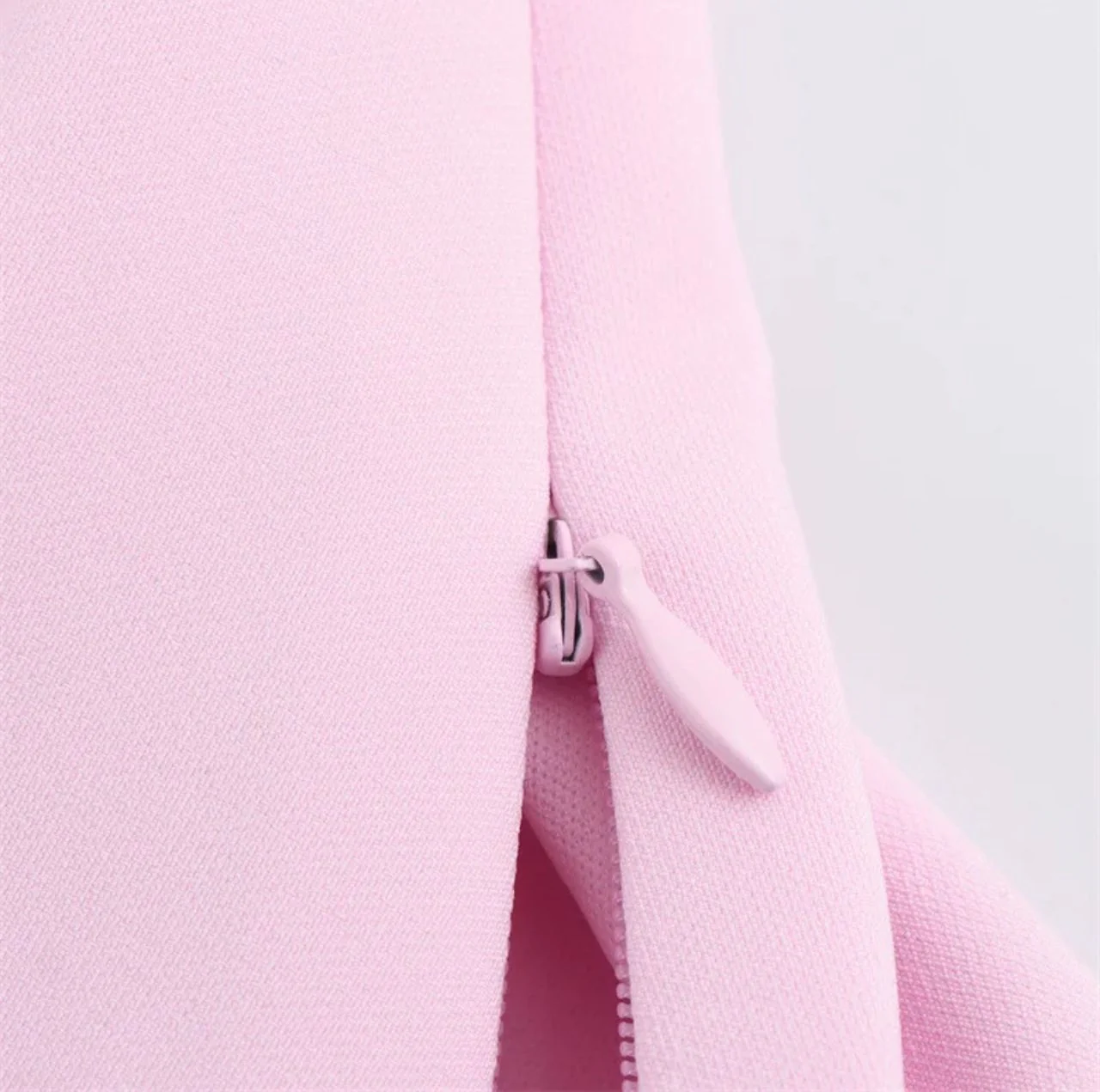 Hilton Statement Vest Knot Top In Pink - Image 4
