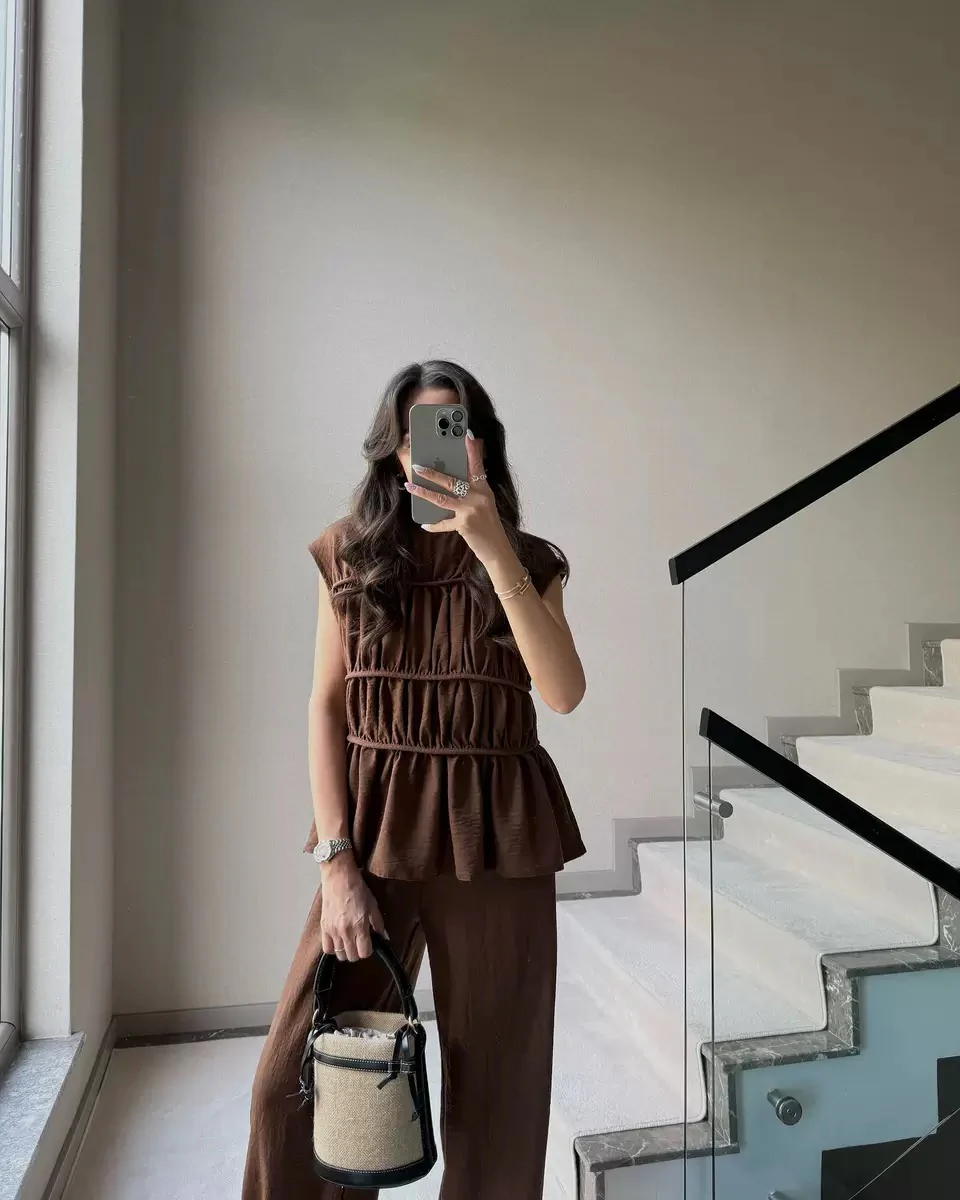 Iraida Summer Co-Ord Set In Brown - Image 3