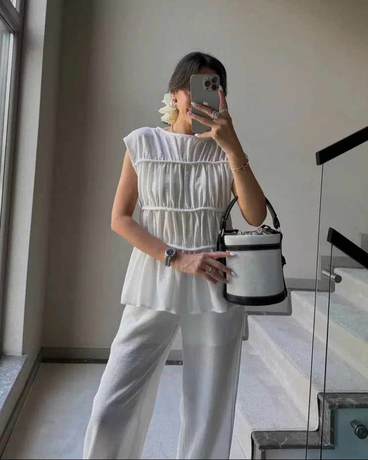 Iraida Summer Co-Ord Set In White - Image 2