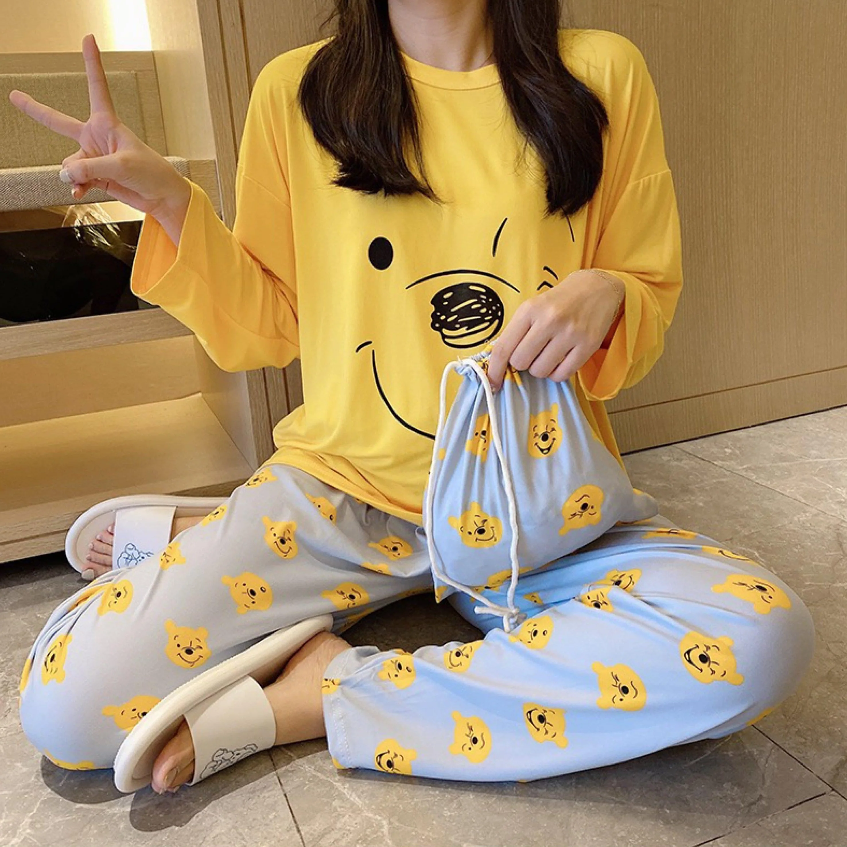 Iris Set of Cotton Nightsuit with Bag - Image 3