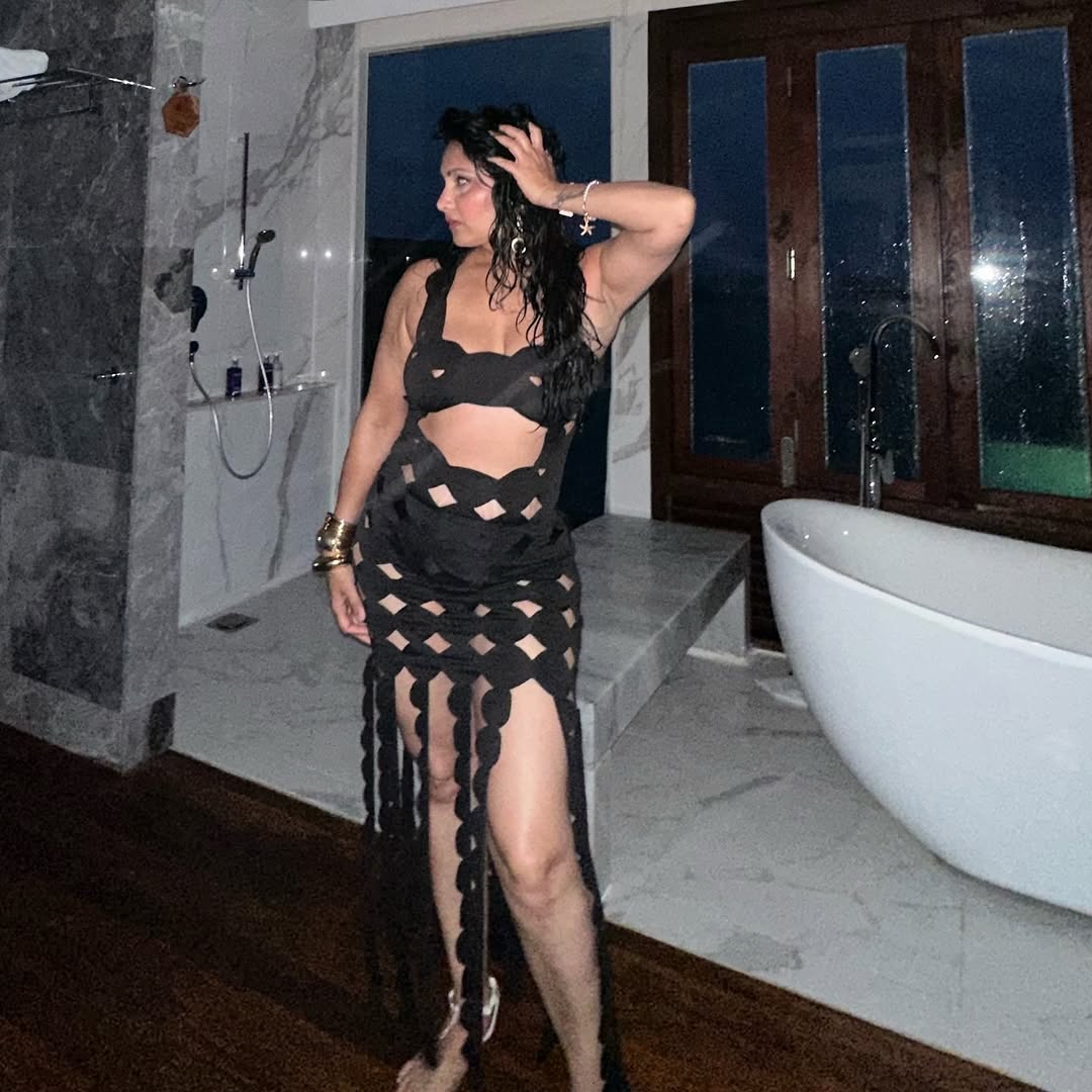 Jamey Luxe Resortwear Coverup In Black - Image 5