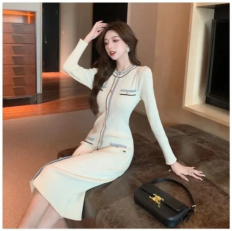 Reller Vintage Woolen Bodycon Dress - Image 5
