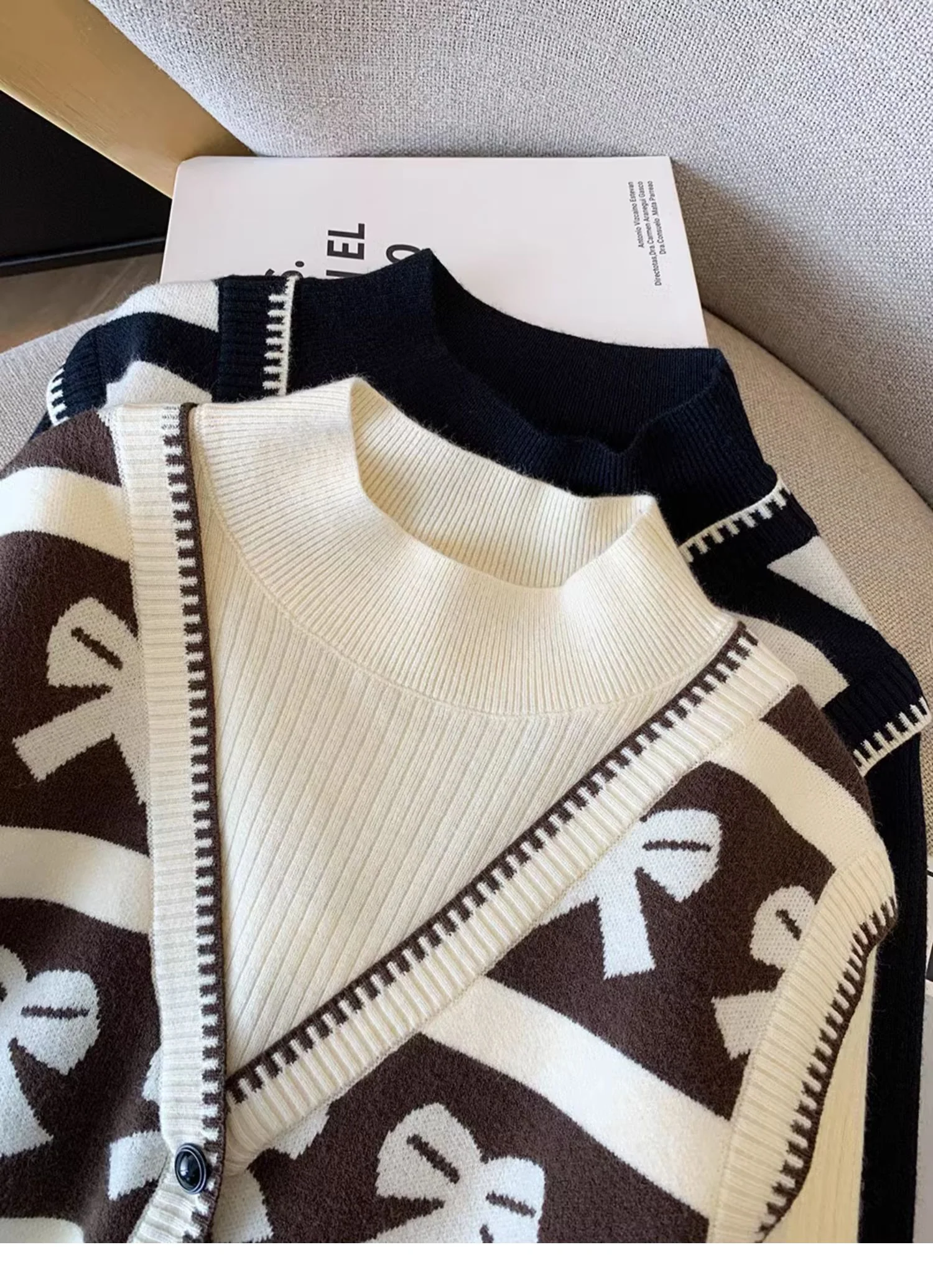 Julieta Printed Sweater - Image 4