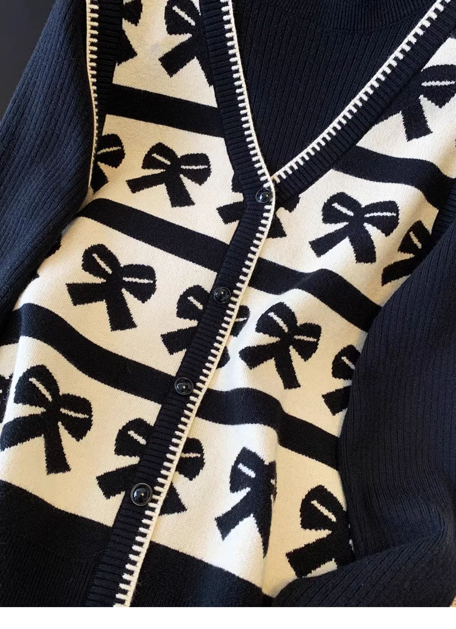 Julieta Printed Sweater - Image 6