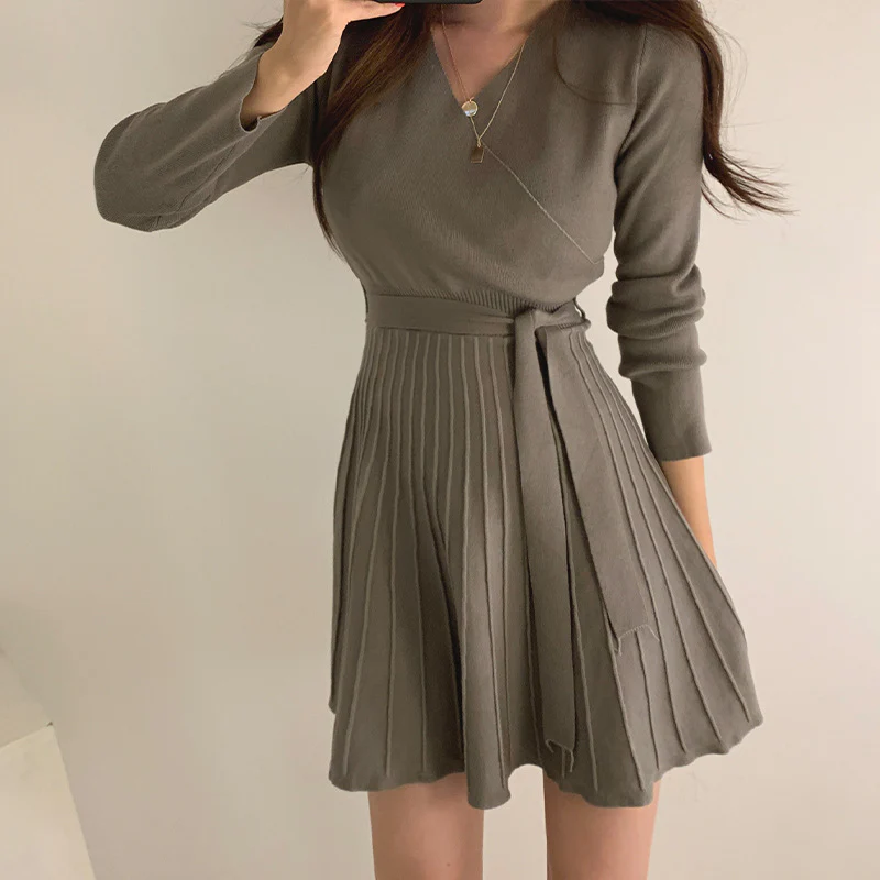 Lelia Winter Mini Dress With Belt - Image 3