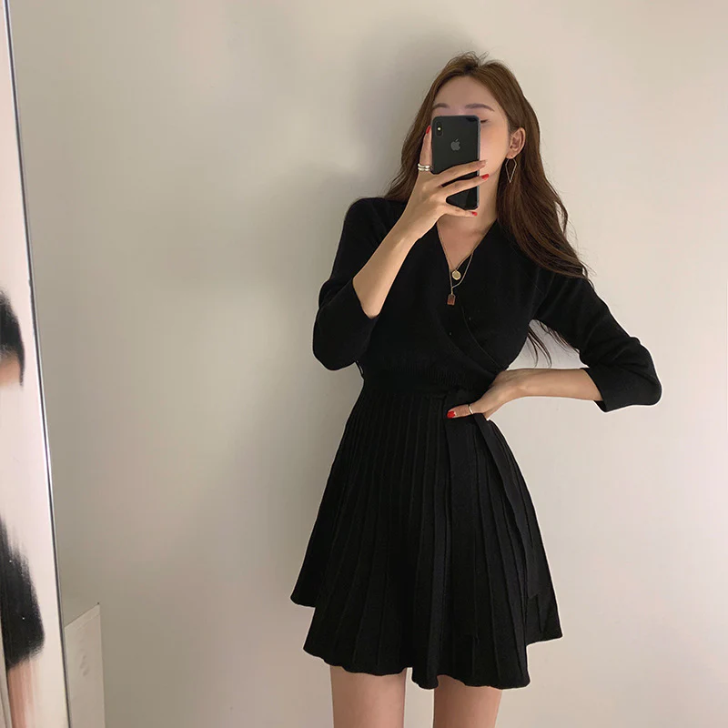Lelia Winter Mini Dress With Belt - Image 5