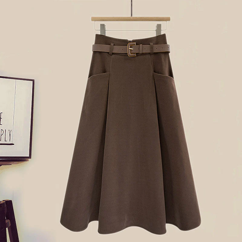 Leto Set of Sweater & Skirt With Belt In Cream - Image 3