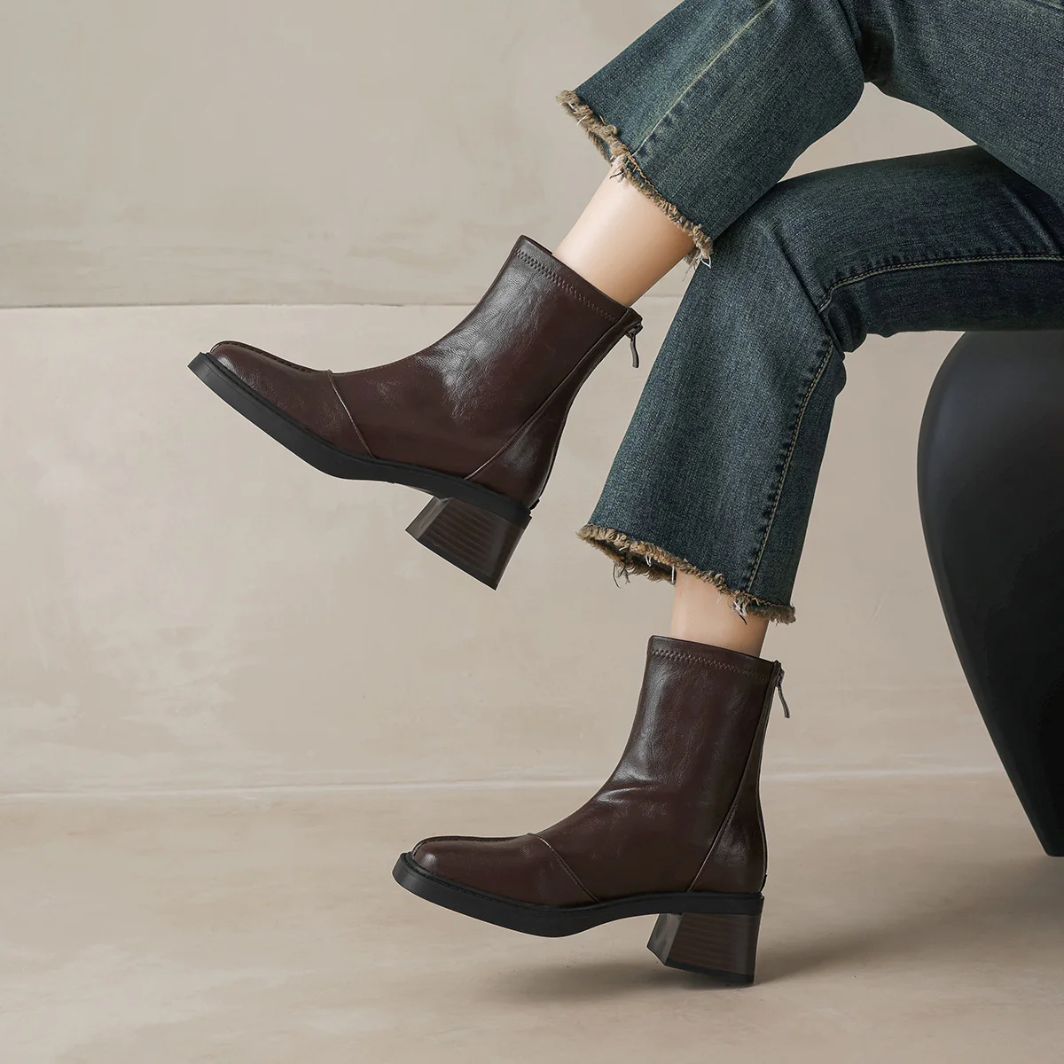 Lily Ankle Chelsea Boots - Image 5