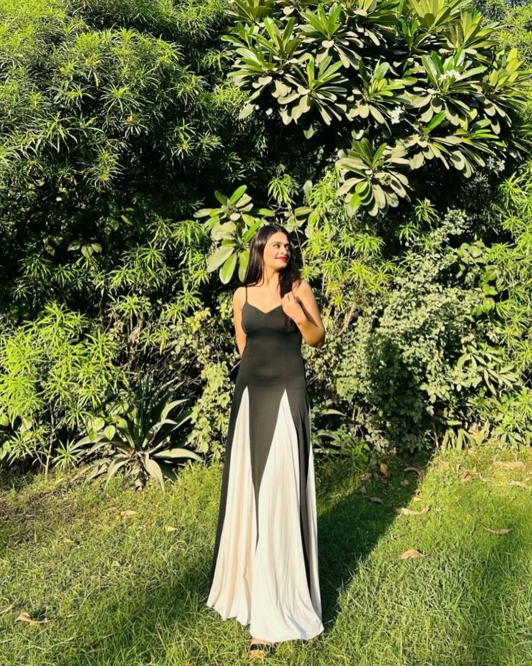 Louve Statement Maxi Dress - Image 3