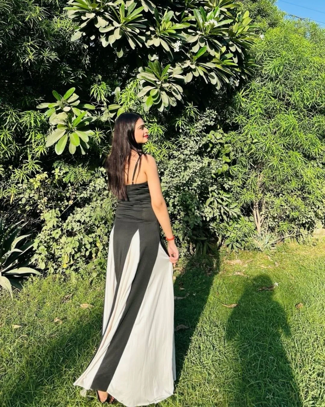 Louve Statement Maxi Dress - Image 5