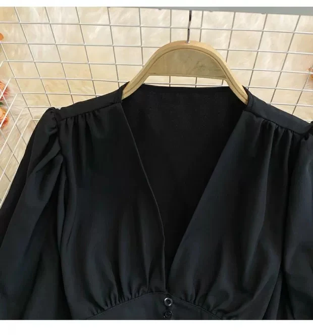 Marie Puffed  Sleeve Blouse - Image 5