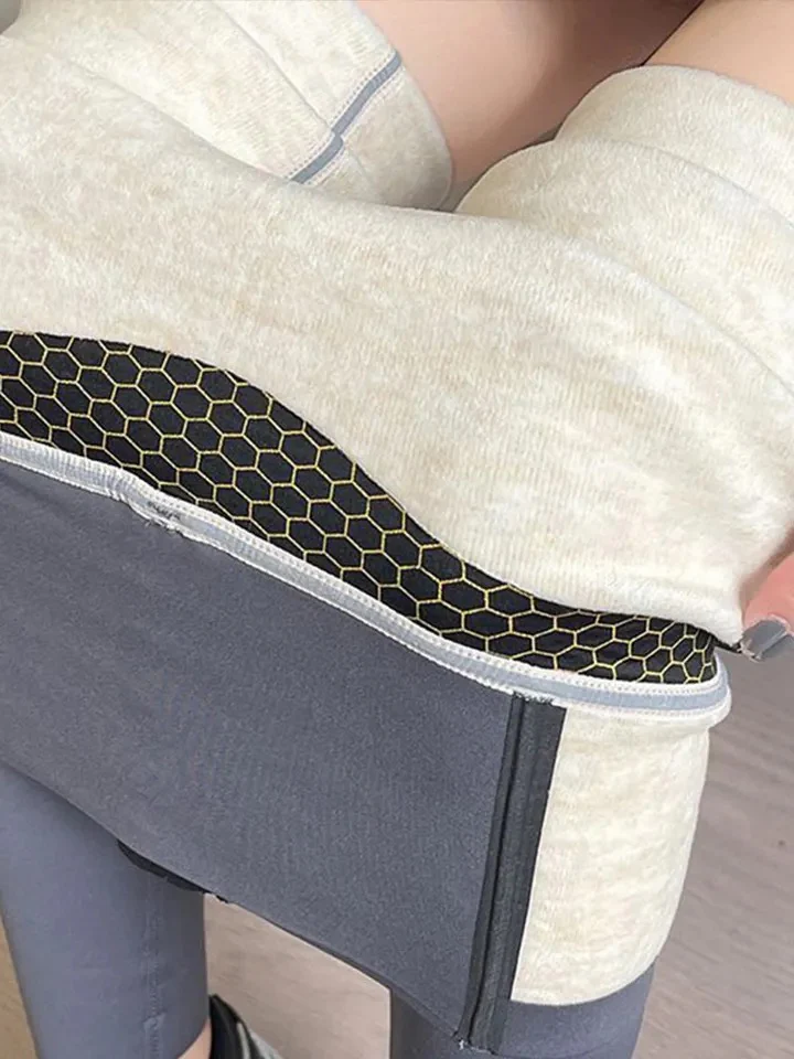 Martha Slimming Premium Fleece Leggings with Buttons - Image 2