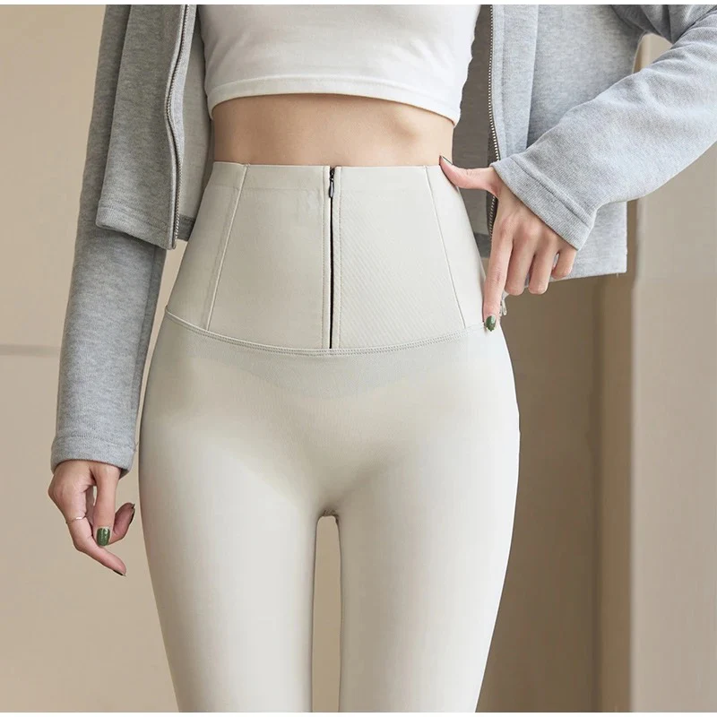 Martha Slimming Premium Fleece Leggings with Buttons - Image 9