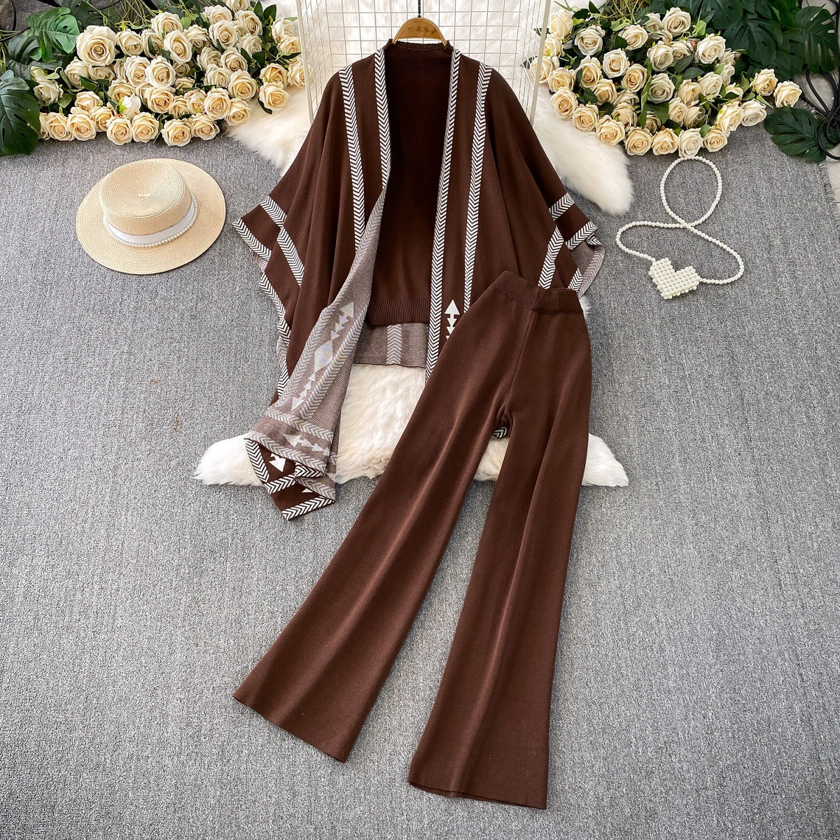 Melvin Luxe Winter Coord Set With Cape - Image 4