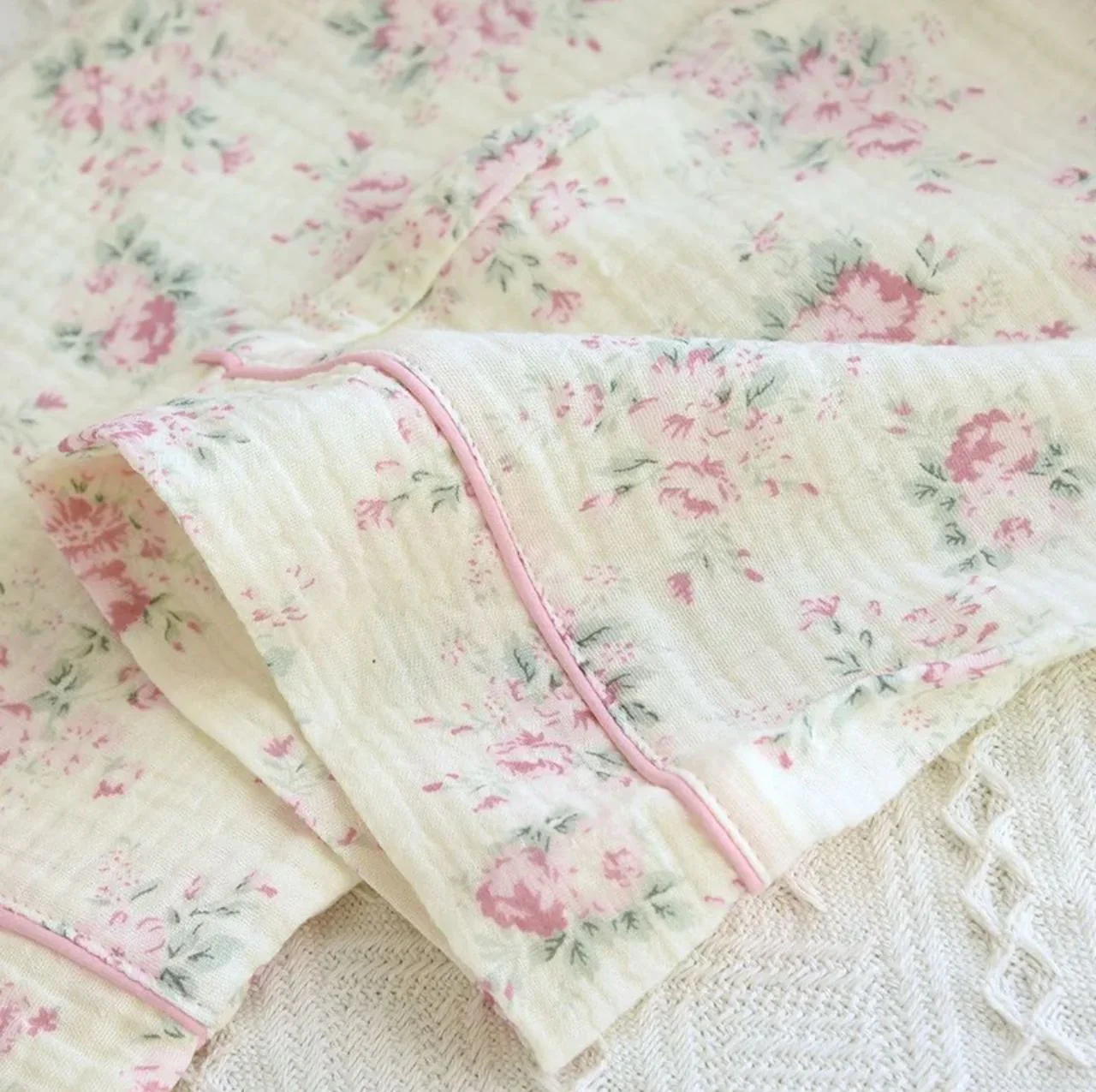 Meria Floral Cotton Nightsuit In Off-White - Image 2