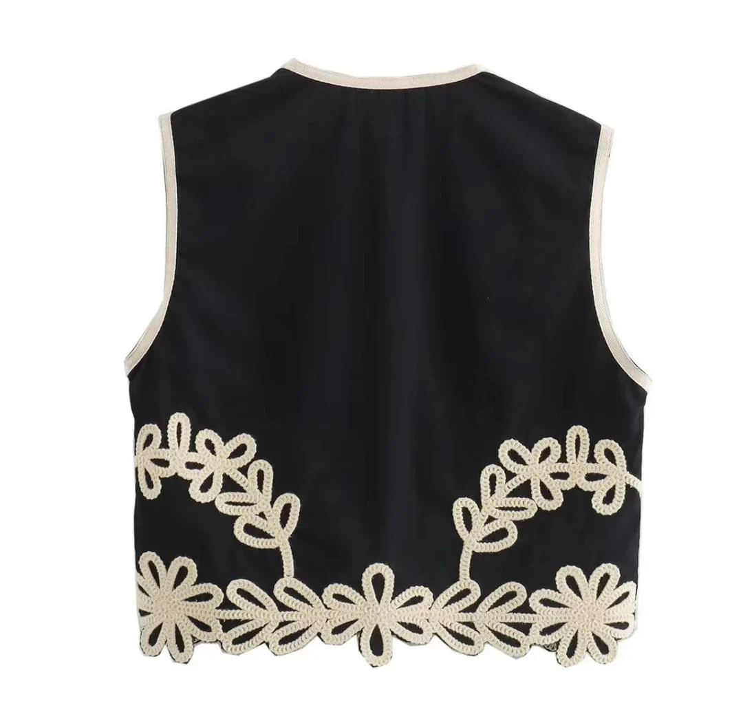 Nimo Embroidered Summer Coord In Black - Image 4