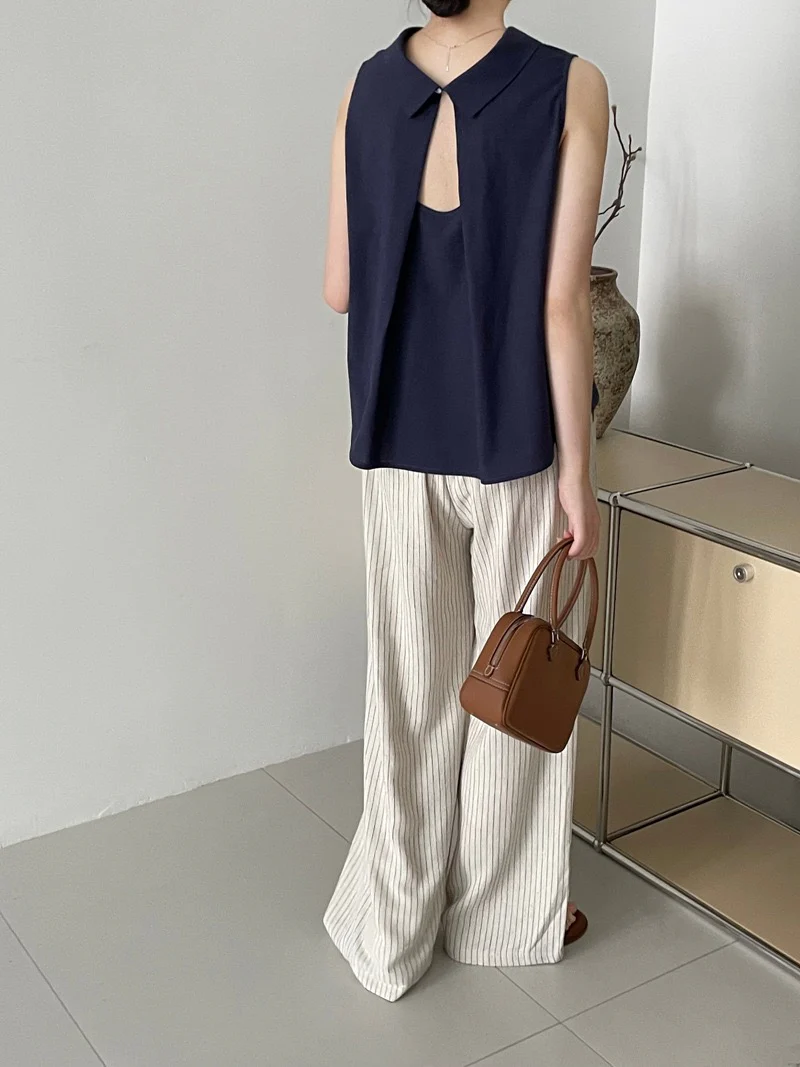 Norris Summer Top In Navy Blue - Image 3