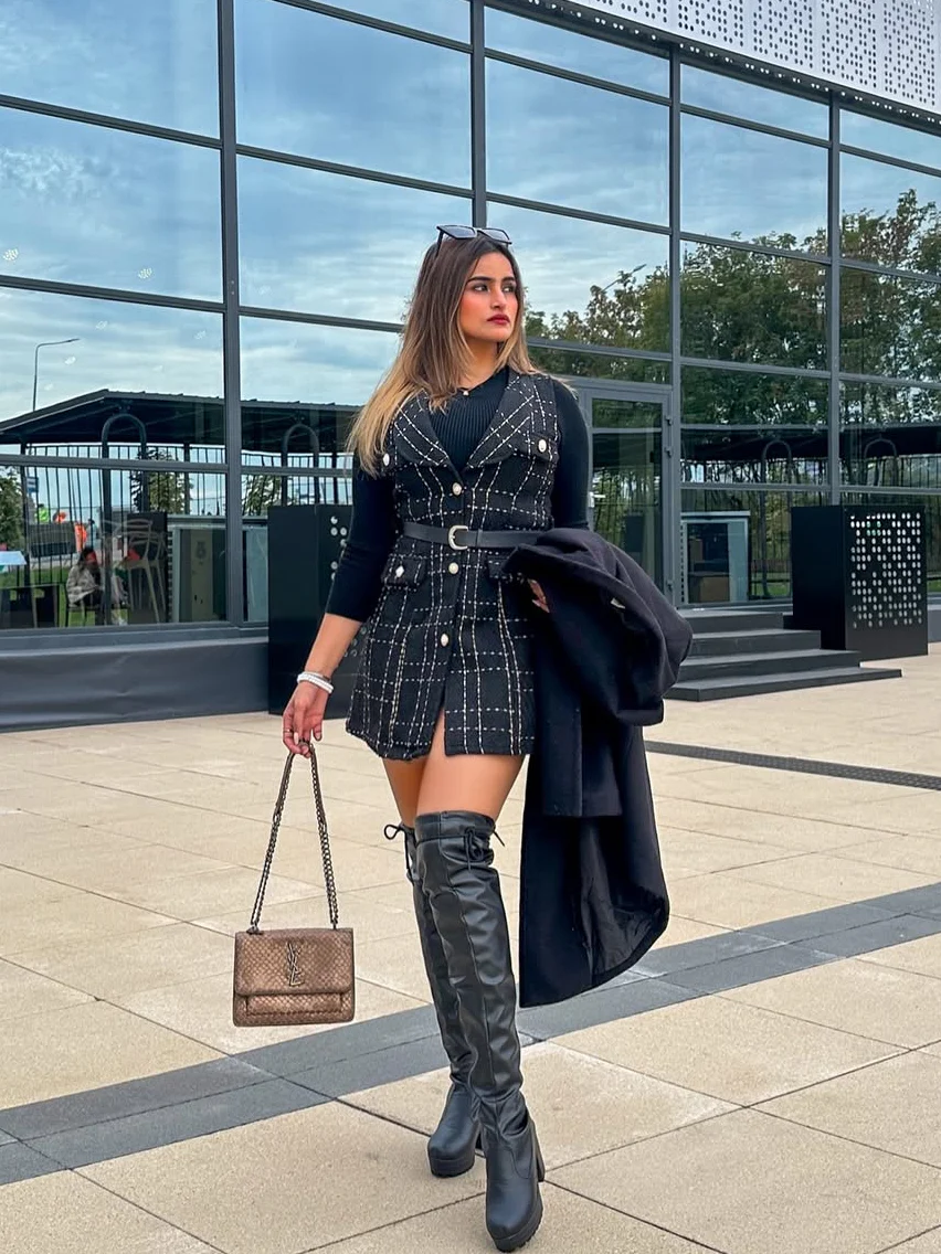 Rader Set of Top and Woolen Tweed Dress in Black - Image 3